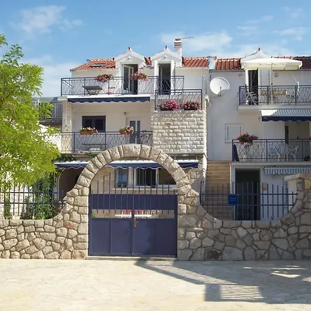 Apartment Haus Lili